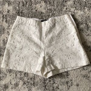 Theory white shorts size 00